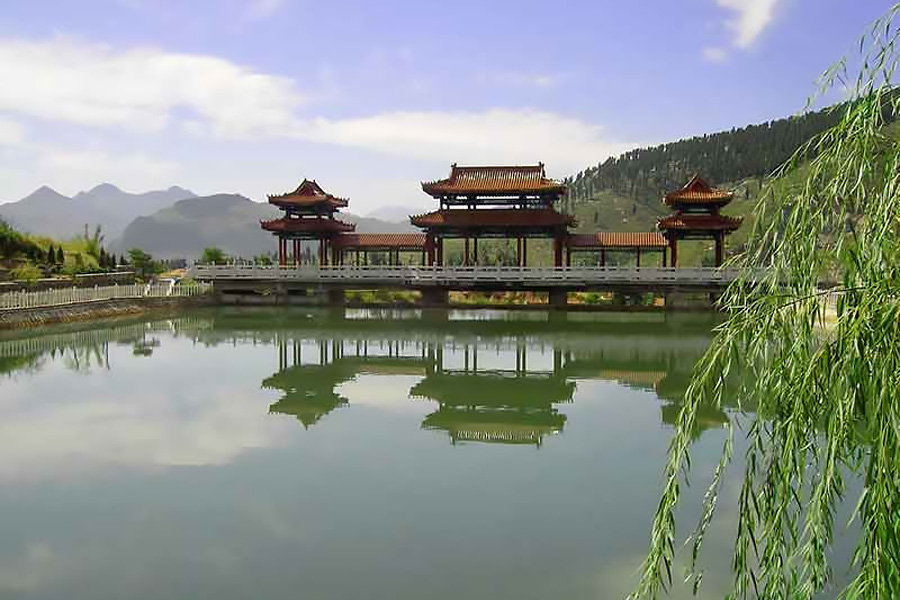 园区湖景图